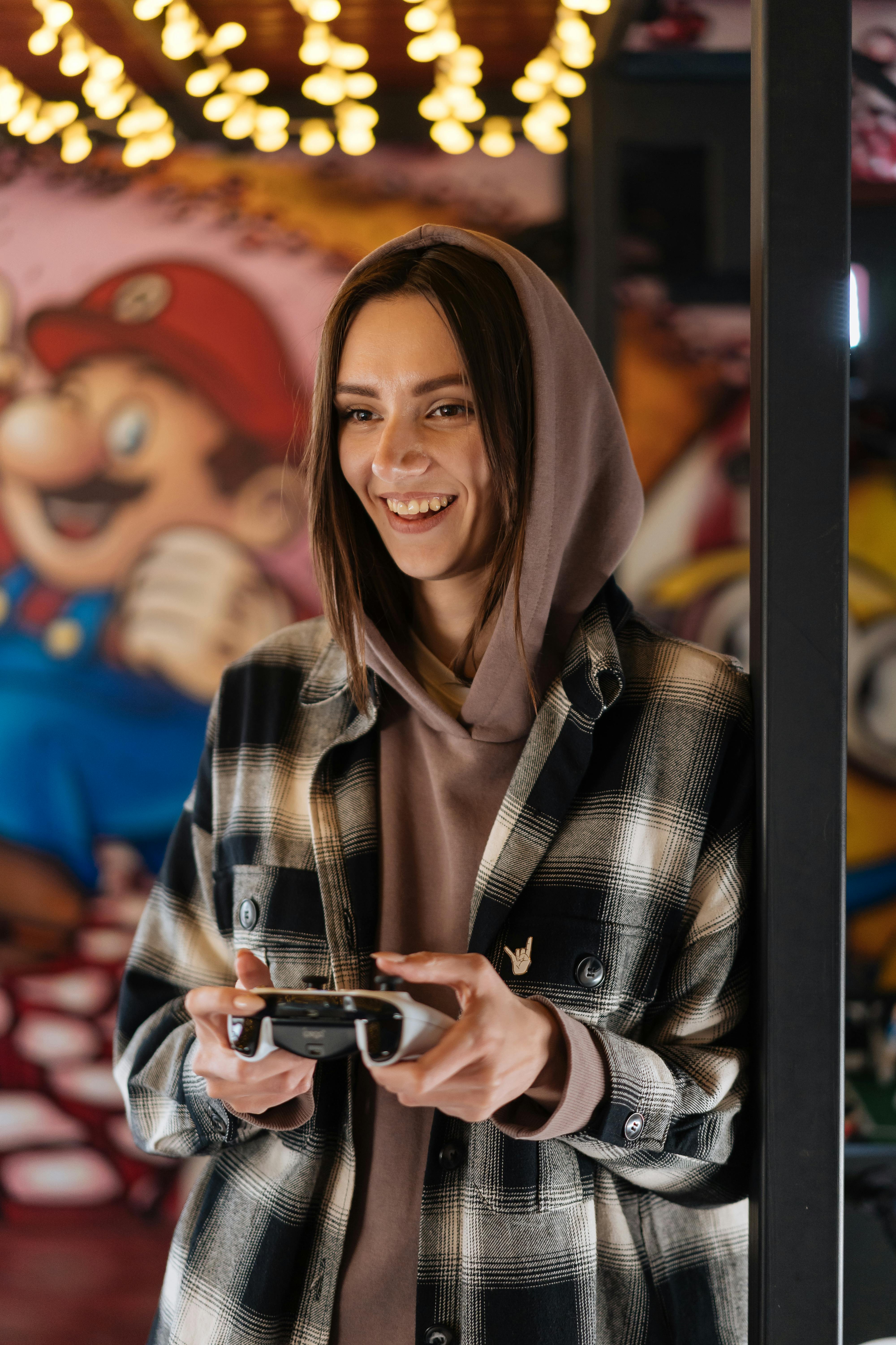 Emma persona card, 27-year-old marketing coordinator, primary user persona for Flower Shop